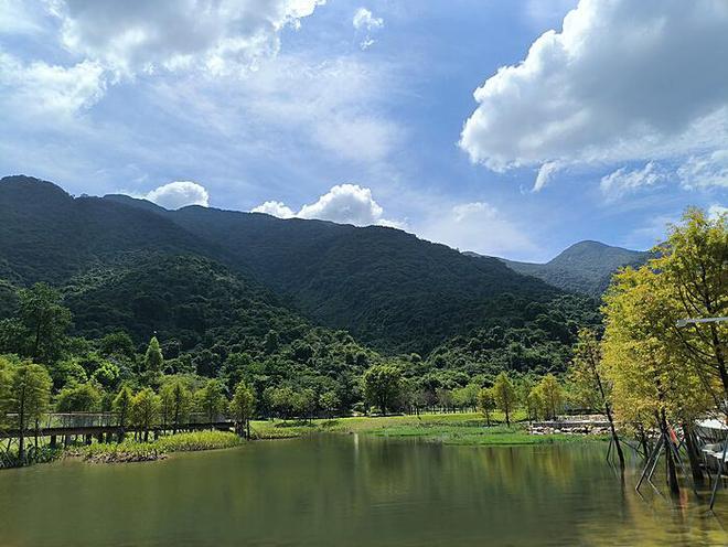 三十二岁韩星意外离世：旅行途中心脏骤停，粉丝心碎